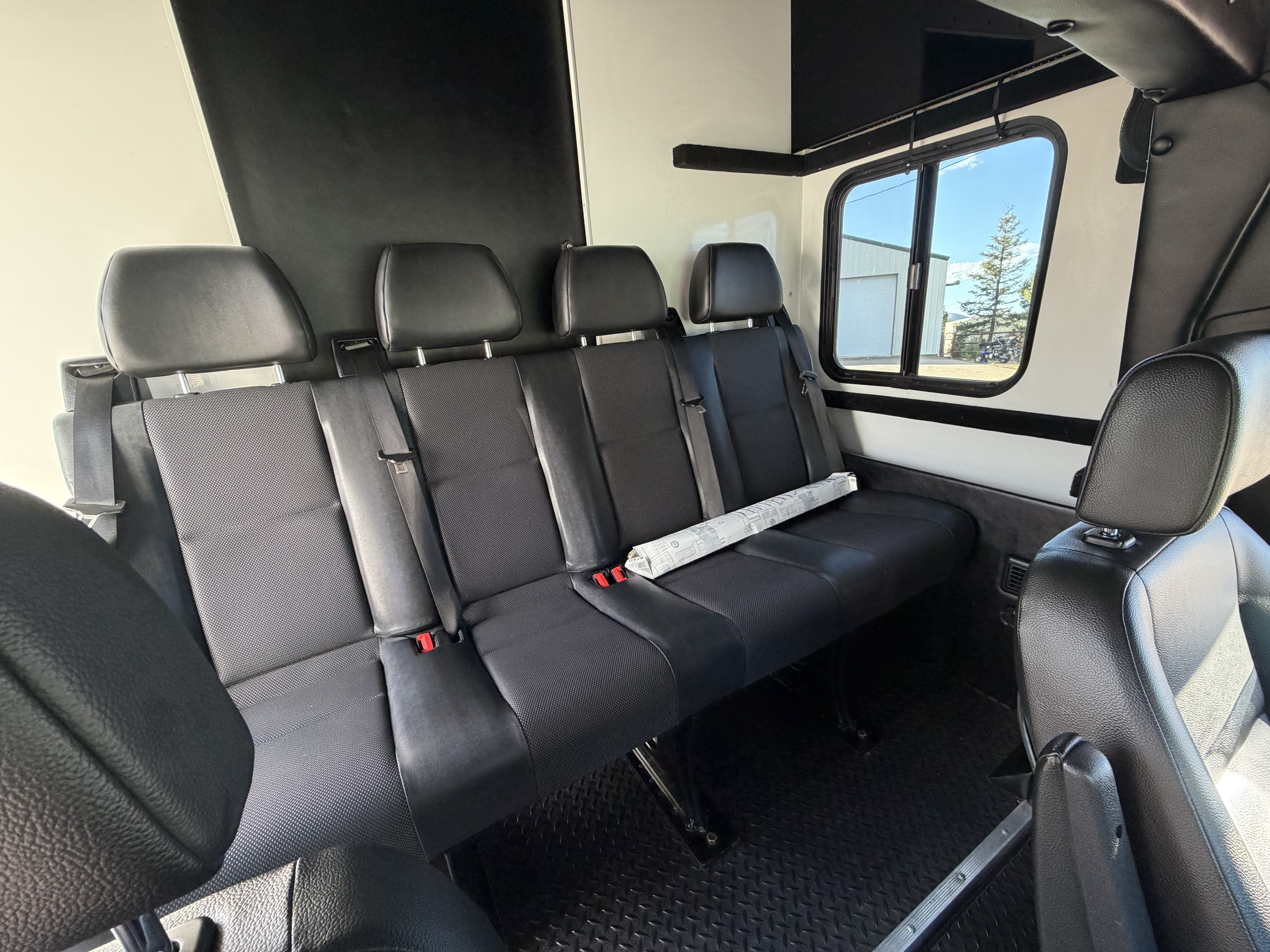 Used 2019 Mercedes-Benz Sprinter 170 image 24