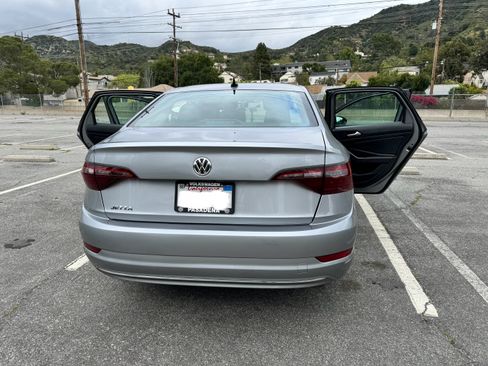 Used 2020 Volkswagen Jetta S w/ Driver Assistance Package image 15