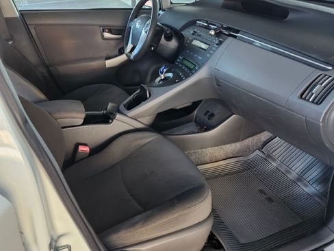 Used 2011 Toyota Prius Two image 5