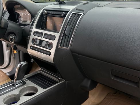 Used 2009 Ford Edge Limited image 11