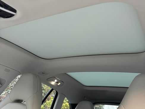 Used 2018 Porsche Panamera 4 w/ Premium Package image 9