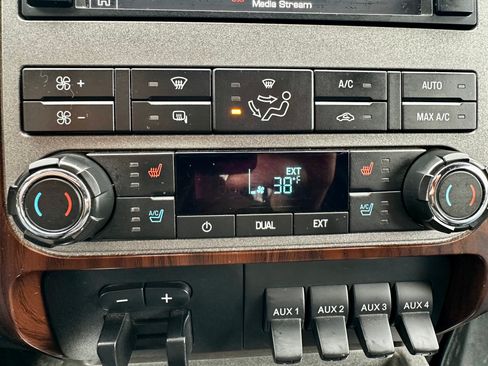 Used 2011 Ford F250 Lariat w/ Lariat Ultimate Pkg image 13