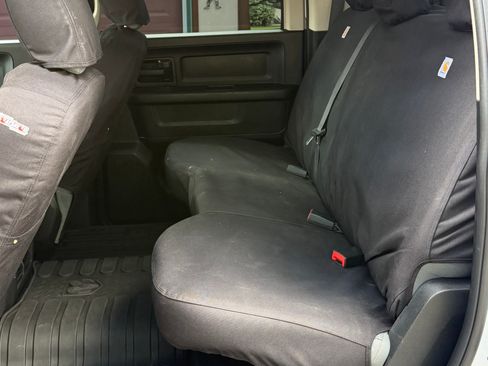 Used 2017 RAM 3500 Tradesman w/ Chrome Appearance Group AWD/4WD image 12