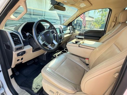 Used 2019 Ford F250 Lariat w/ Lariat Ultimate Package AWD/4WD image 6