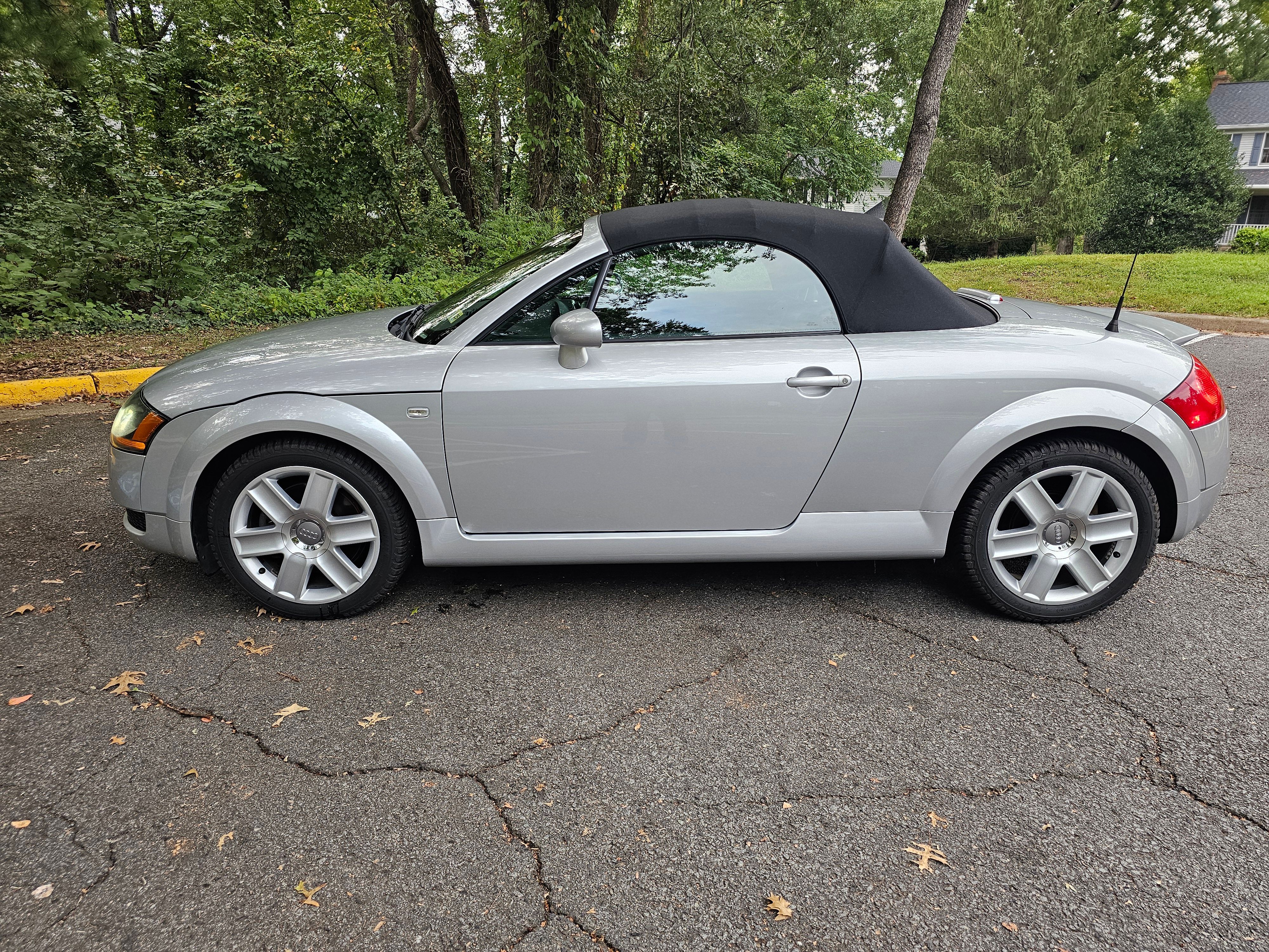 Used 2006 Audi TT 1.8T FWD image 1
