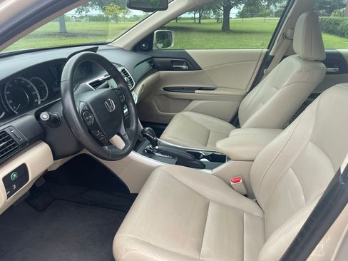 Used 2015 Honda Accord EX-L image 19