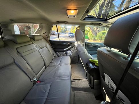 Used 2005 Toyota 4Runner Limited image 10