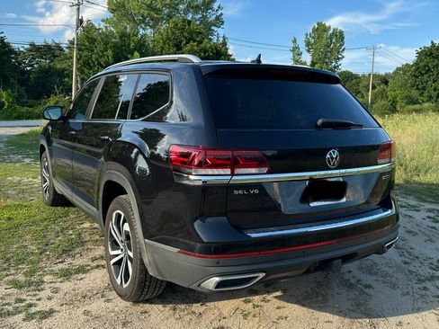 Used 2022 Volkswagen Atlas SEL AWD/4WD image 4