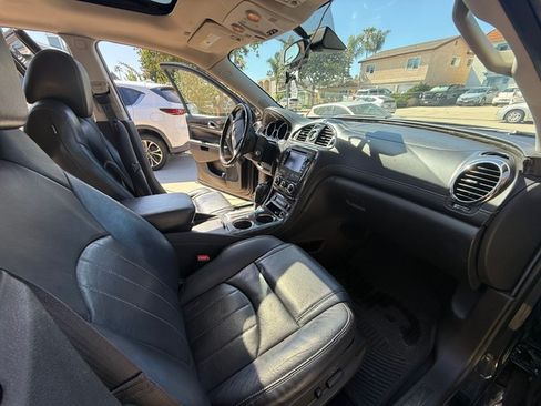 Used 2014 Buick Enclave Premium image 12