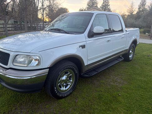 Used 2001 Ford F150 Harley-Davidson image 21