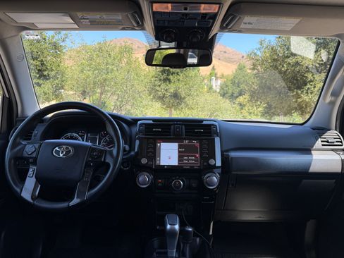 Used 2020 Toyota 4Runner TRD Off-Road Premium w/ Moonroof Package AWD/4WD image 12