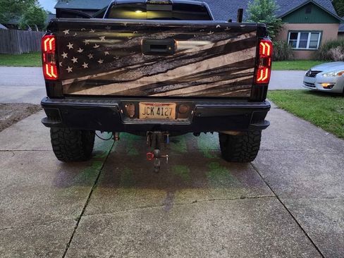 Used 2015 Chevrolet Silverado 1500 LTZ Z71 w/ Custom Sport Edition image 12