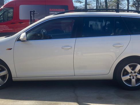 Used 2009 Volkswagen Jetta SE image 9