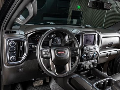 Used 2022 GMC Sierra 2500 AT4 image 15