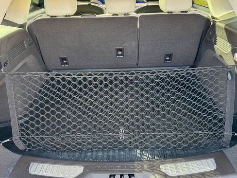 Used 2024 Lincoln Nautilus Black Label image 19