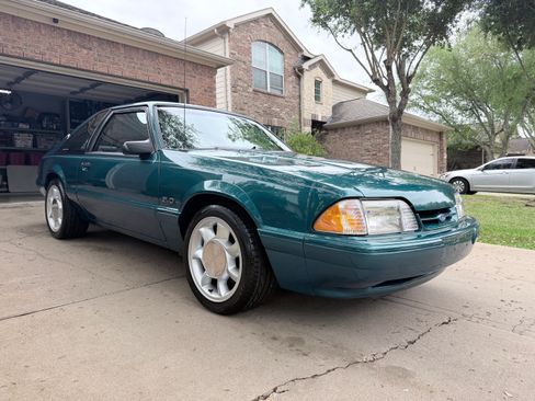 Used 1993 Ford Mustang LX image 4