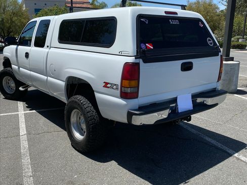 Used 2000 Chevrolet Silverado 1500 4x4 Extended Cab image 9
