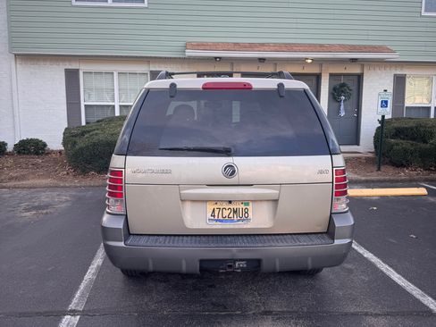 Used 2005 Mercury Mountaineer Premier image 6