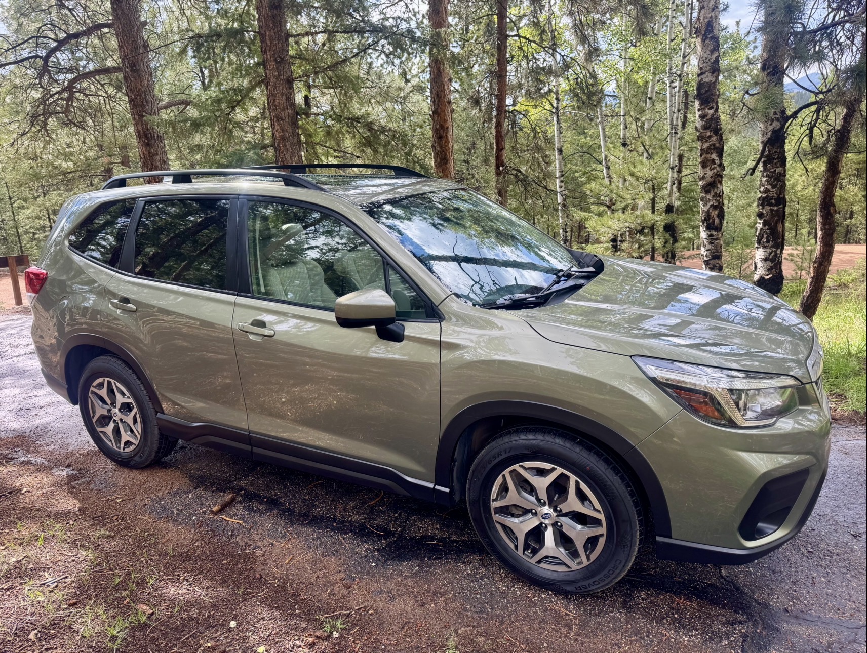 Used 2019 Subaru Forester Premium AWD/4WD image 2