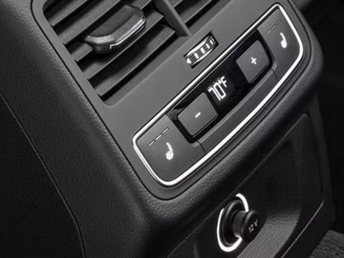 Used 2017 Audi A4 2.0T allroad Prestige image 12