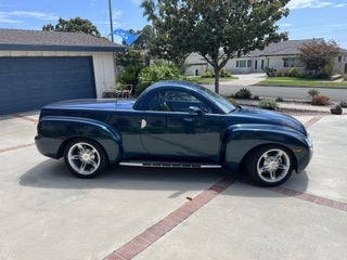 Used 2005 Chevrolet SSR w/ Preferred Equipment Group RWD image 14