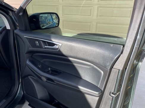 Used 2015 Ford Edge Titanium w/ Equipment Group 302A image 17