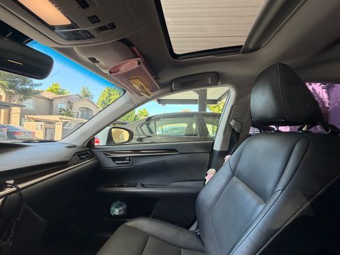 Used 2018 Lexus ES 350 w/ Navigation System Package FWD image 5