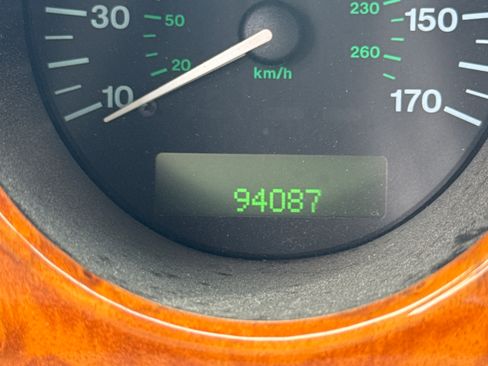 Used 2002 Jaguar XJ8 RWD image 18