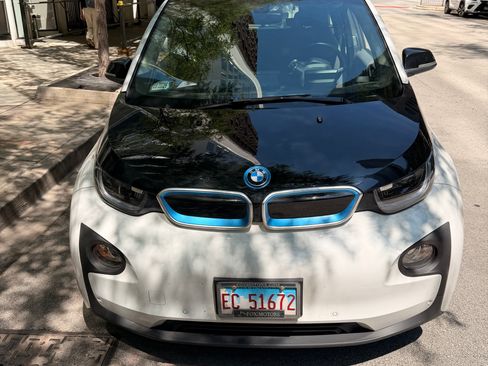 Used 2017 BMW i3 w/ Range Extender RWD image 1