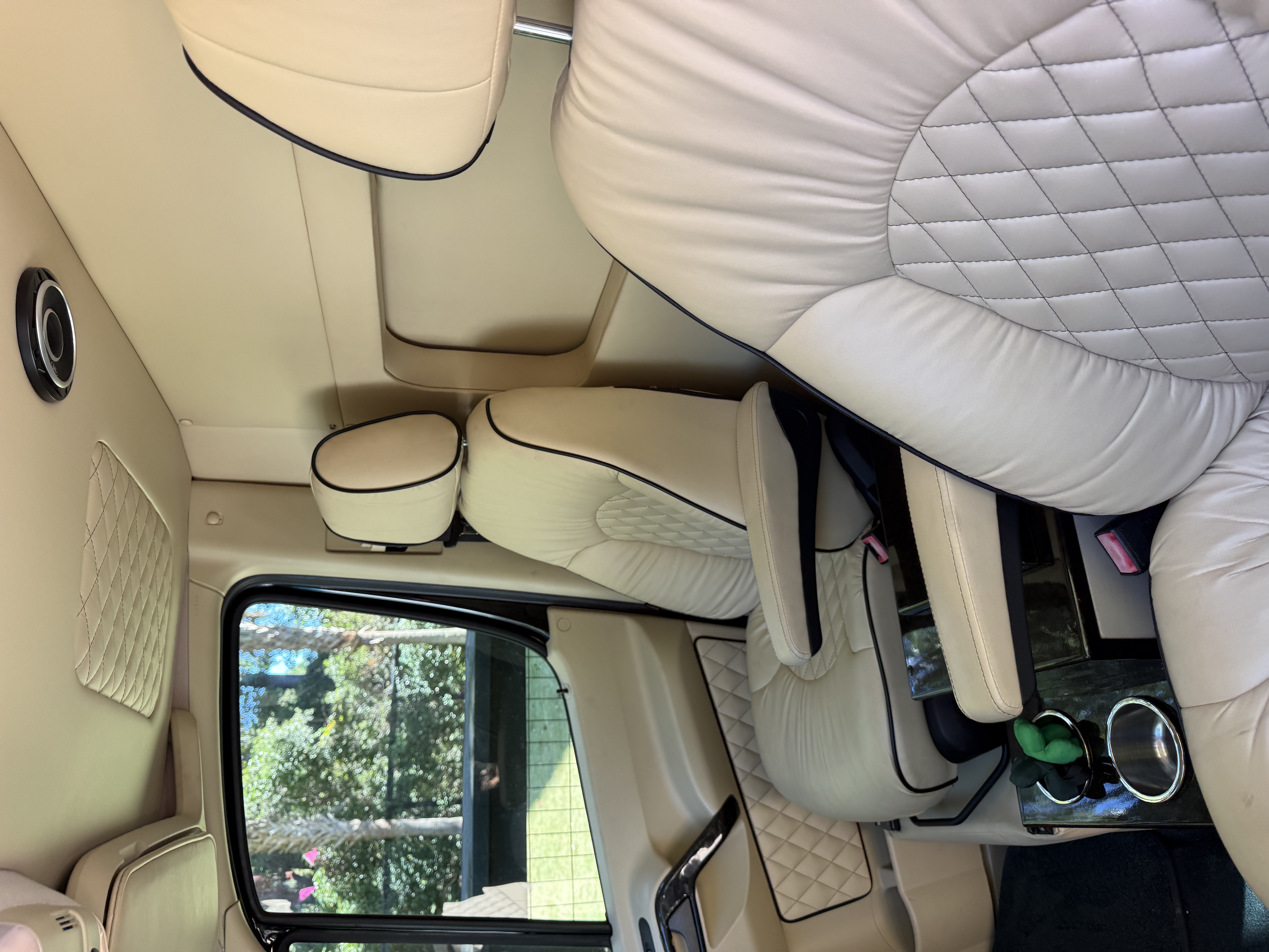 Used 2018 Mercedes-Benz Sprinter 3500 image 10