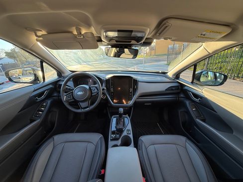 Used 2025 Subaru Crosstrek 2.5i Limited w/ Popular Package #4A image 6