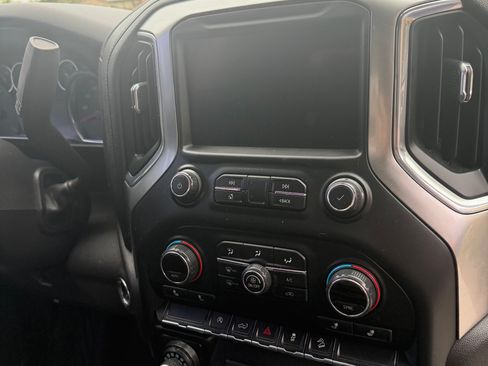 Used 2020 Chevrolet Silverado 1500 LT w/ All-Star Edition AWD/4WD image 11