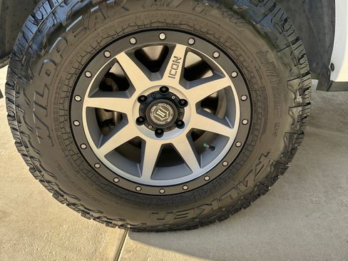 Used 2020 RAM 1500 Laramie image 12