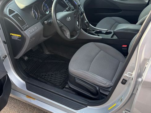 Used 2012 Hyundai Sonata GLS image 8