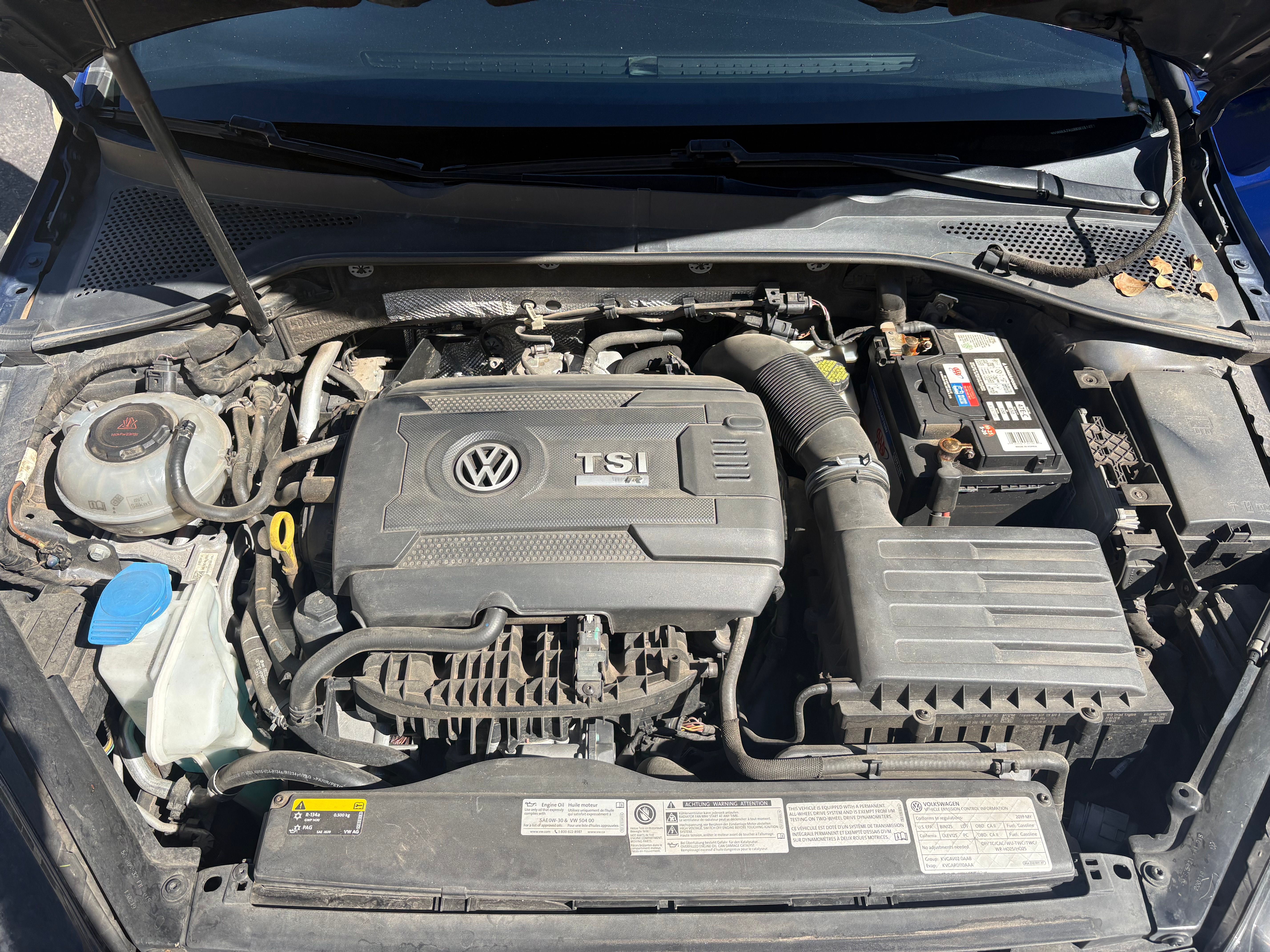 Used 2019 Volkswagen Golf R 4-Door AWD/4WD image 16