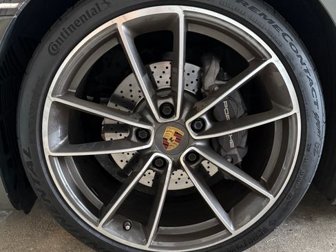 Used 2020 Porsche 911 Carrera image 18