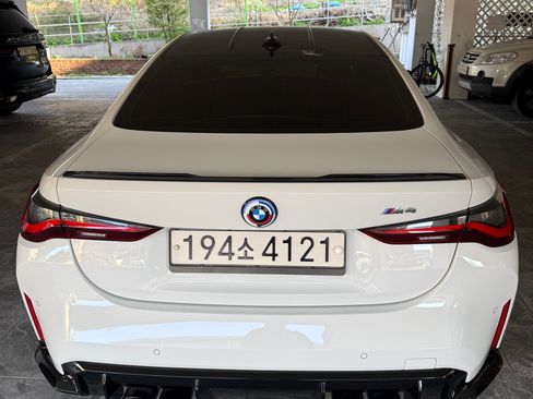 Used 2023 BMW M4 Coupe RWD image 5