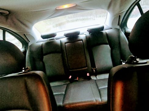 Used 2003 Mercedes-Benz C 240 Sedan image 16