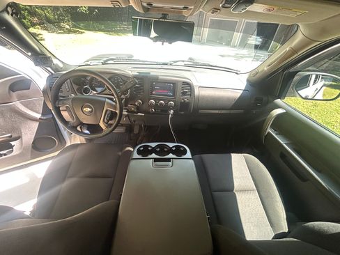 Used 2014 Chevrolet Silverado 2500 LT AWD/4WD image 19