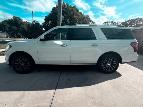 Used 2020 Ford Expedition Max Limited image 4