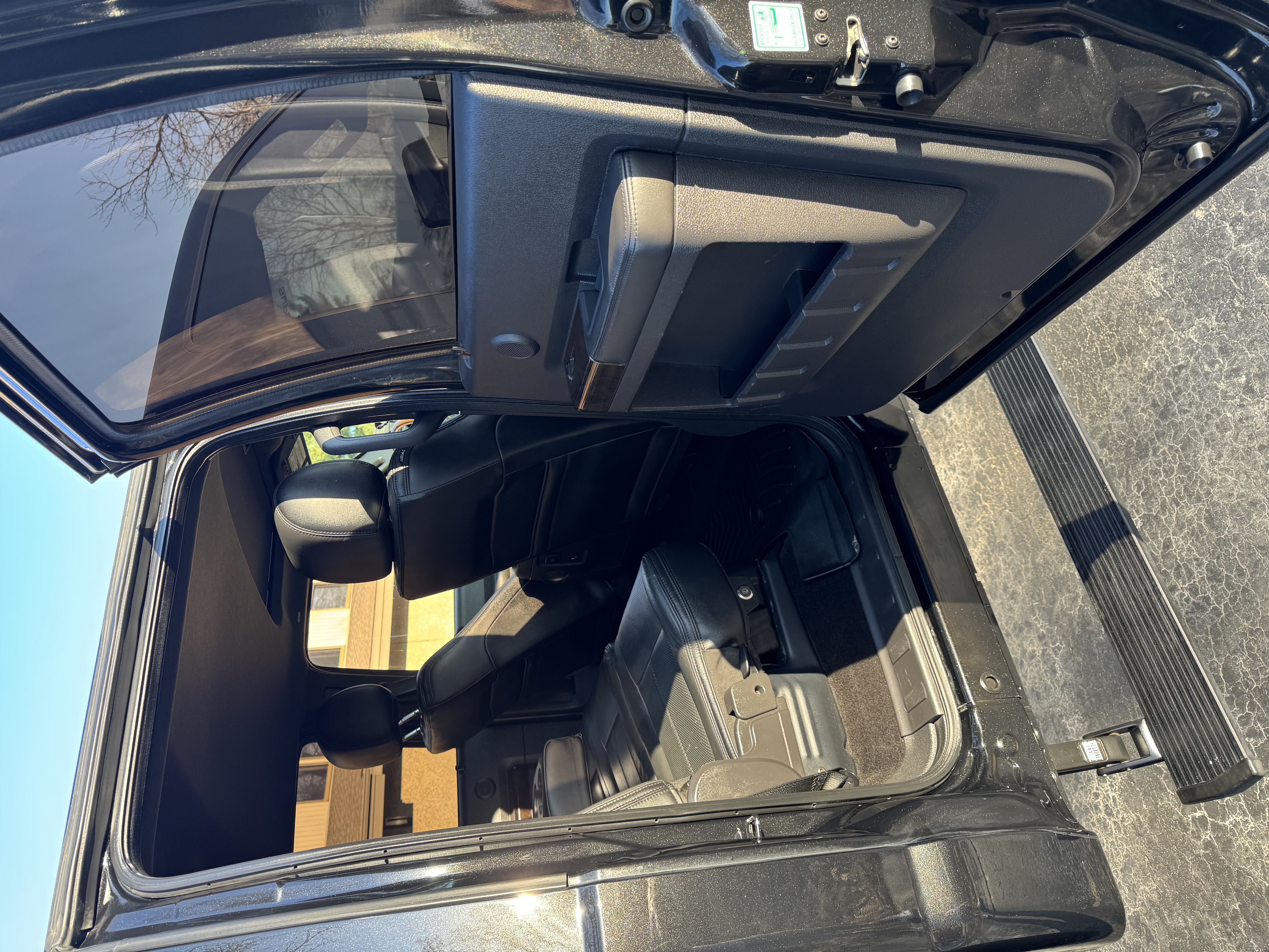 Used 2015 Ford F250 Platinum AWD/4WD image 2