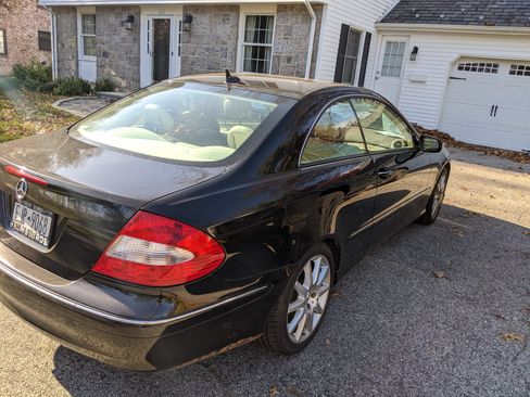 Used 2007 Mercedes-Benz CLK 350 Coupe image 6