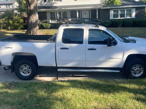 Used 2007 Chevrolet Silverado 2500 LT w/ 1LT Convenience Package image 5