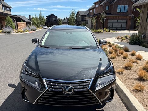 Used 2019 Lexus NX 300 FWD w/ Comfort Package image 4