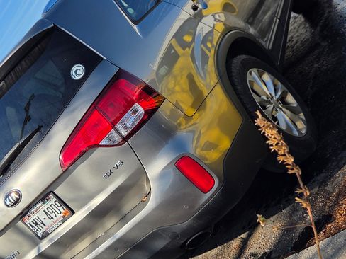 Used 2015 Kia Sorento EX w/ EX V6 Touring Package image 8