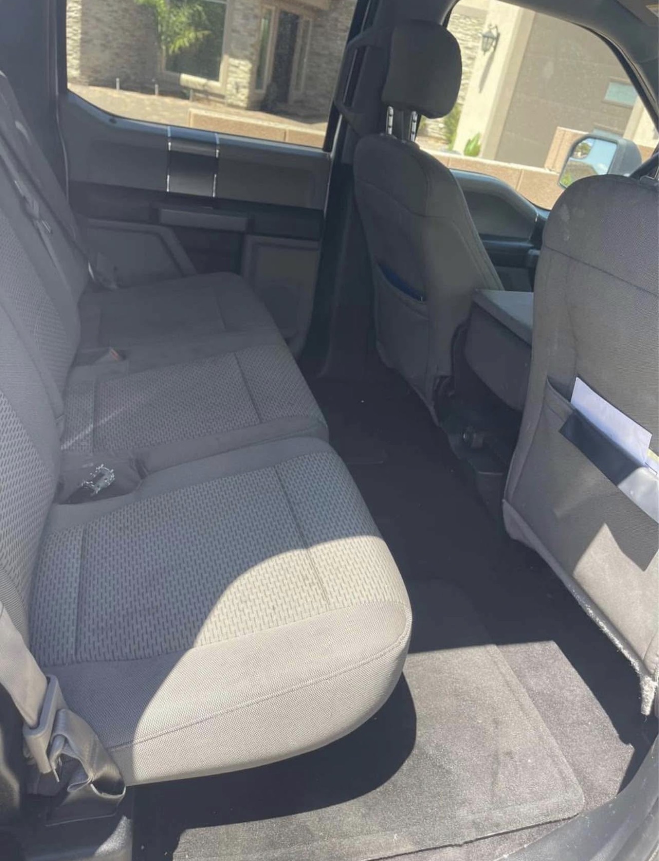 Used 2015 Ford F150 XLT w/ Equipment Group 302A Luxury RWD image 4