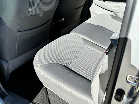 Used 2014 Toyota Tacoma PreRunner image 27