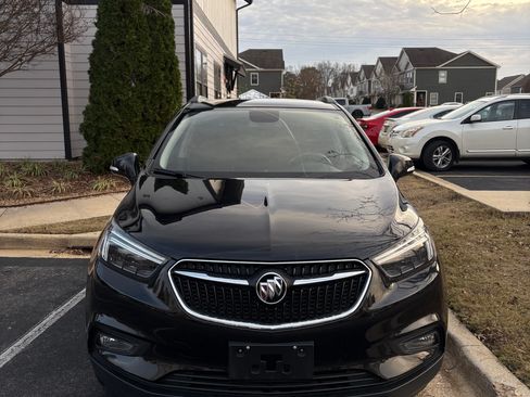 Used 2020 Buick Encore Essence image 17