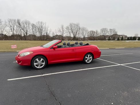Used 2005 Toyota Solara SLE image 1