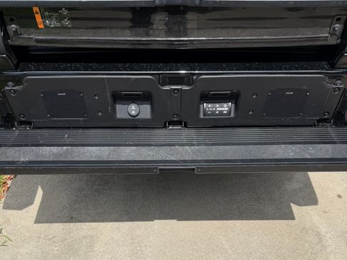 Used 2022 GMC Sierra 1500 AT4 w/ AT4 Premium Package AWD/4WD image 14